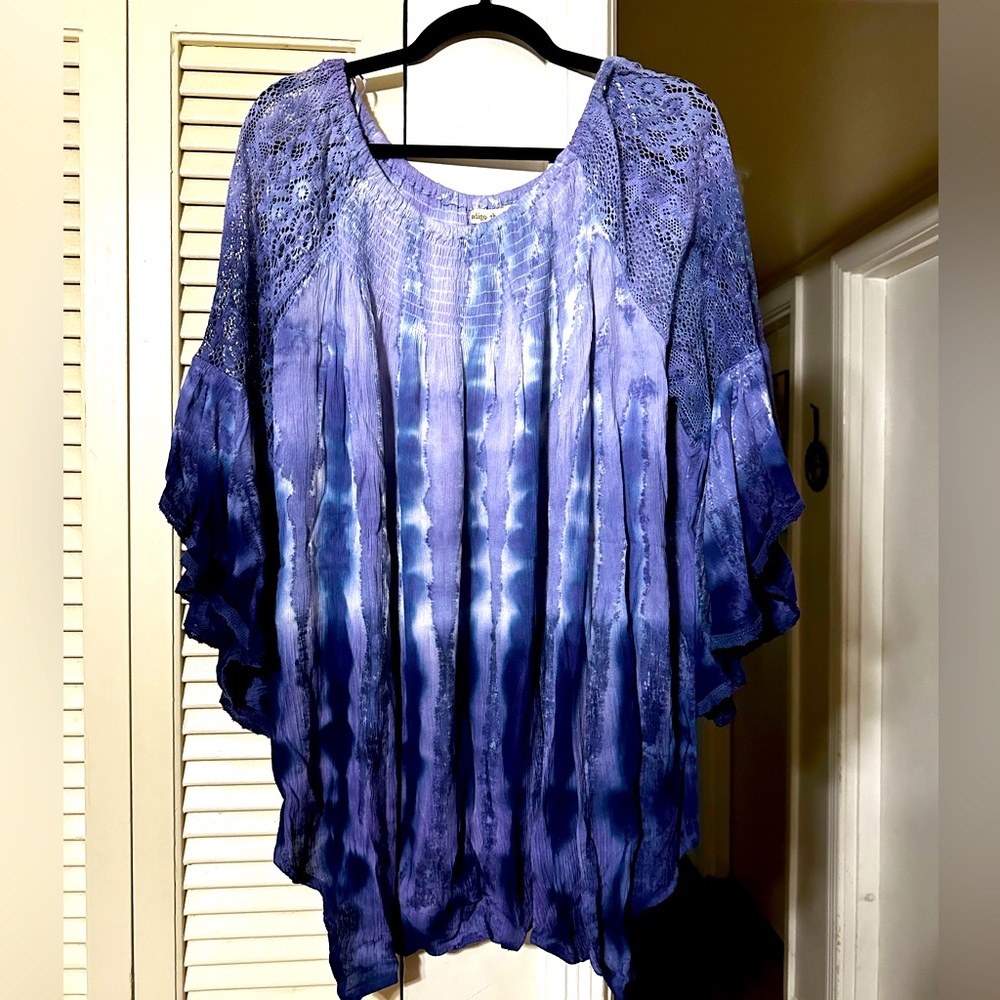 Women’s Blue Tie Dye Bell Sleeve Bohemian Lace Top